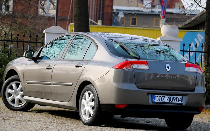 Renault Laguna cena 18800 przebieg: 177098, rok produkcji 2009 z Dzierżoniów małe 667